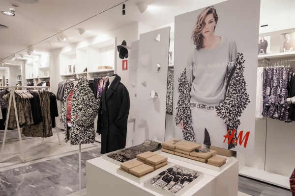 H&m greece online hotsell